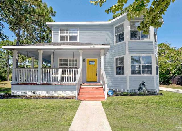 Property at 2225 Las Vegas Trl, Navarre, FL 32566, 3 beds, 2.5 baths