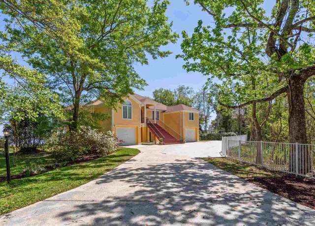 Property at 10196 Noriega Ln, Pensacola, FL 32514, 5 beds, 5.5 baths