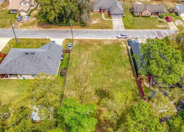 Property at 800 Maple Woods Cir, Pensacola, FL 32534