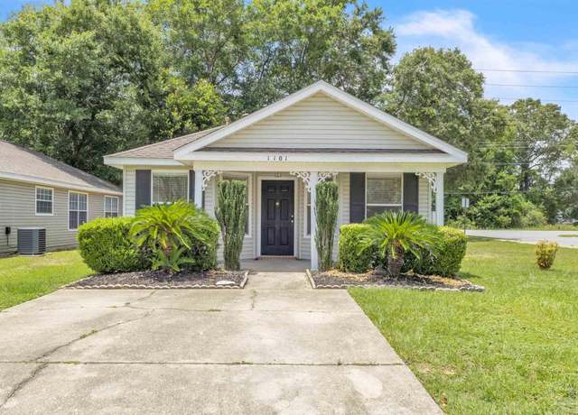 Property at 1101 Sweetbriar St, Cantonment, FL 32533, 3 beds, 2 baths