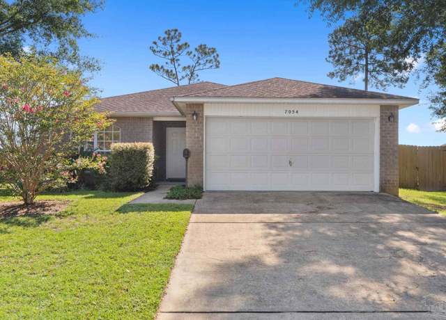 Property at 7054 Tylerwood Ct, Milton, FL 32570, 3 beds, 2 baths