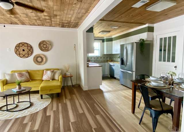 Property at 7 N G St, Pensacola, FL 32502, 3 beds, 2 baths