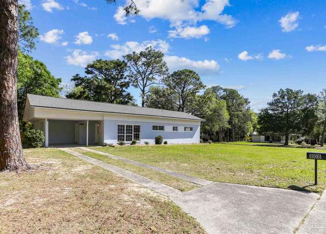 Property at 808 Woodland Dr, Pensacola, FL 32503, 3 beds, 2 baths