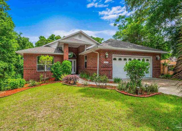Property at 4610 Peacock Dr, Pensacola, FL 32504, 4 beds, 3 baths