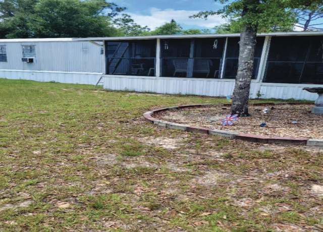 Property at 105 Bellini Rd, Defuniak Springs, FL 32433, 3 beds, 2 baths