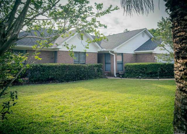 Property at 8573 Westview Ln, Pensacola, FL 32514, 3 beds, 2 baths