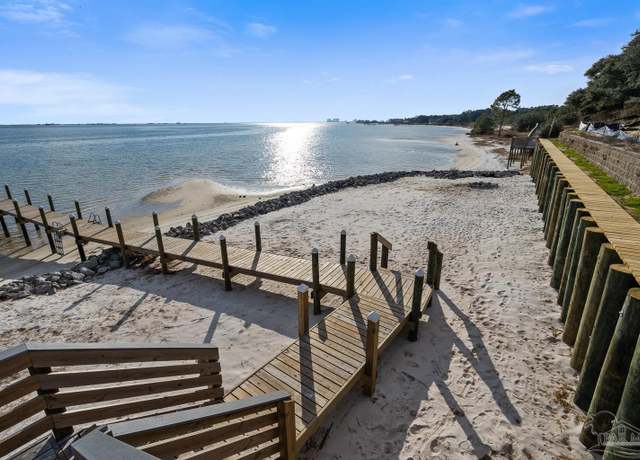Property at 9643 Indian Stone Ct, Navarre, FL 32566, 3 beds, 3.5 baths