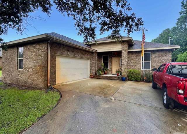 Property at 8674 Rio Vista Dr, Navarre, FL 32566, 4 beds, 2 baths
