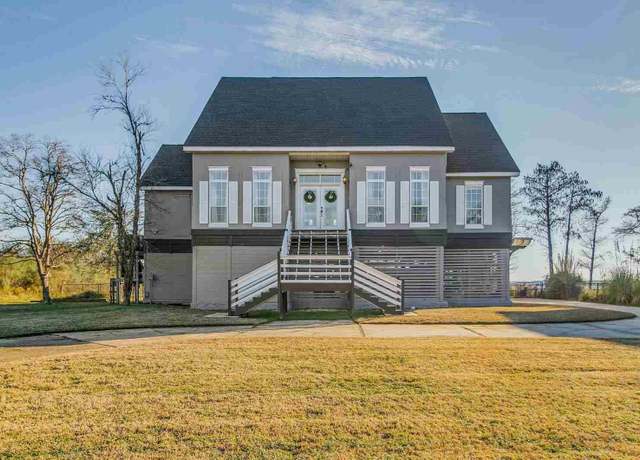 Property at 3813 Andrew Jackson Dr, Pace, FL 32571, 4 beds, 4 baths