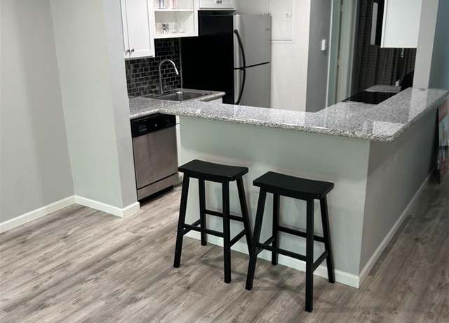 Property at 201 Pensacola Beach Rd Unit C1, Gulf Breeze, FL 32561, 2 beds, 1.5 baths