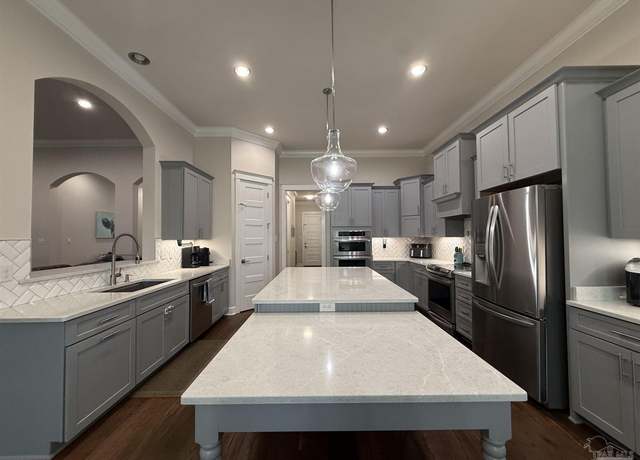 Property at 12780 Seratine Dr, Pensacola, FL 32506, 4 beds, 3 baths