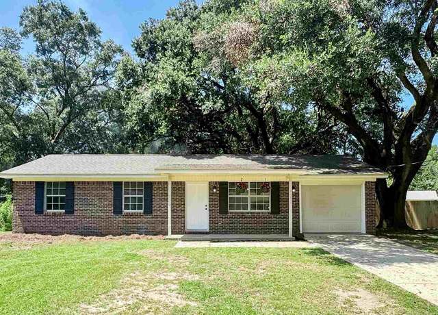 Property at 4381 Santa Villa Dr, Pace, FL 32571, 3 beds, 2 baths