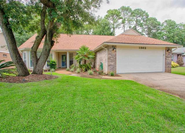 Property at 1862 Bayshore Dr, Niceville, FL 32578, 3 beds, 2 baths
