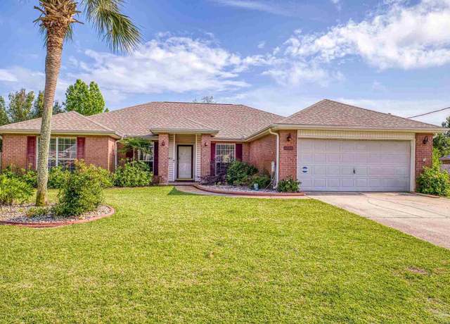 Property at 2121 Middleton Dr, Navarre, FL 32566, 4 beds, 2 baths