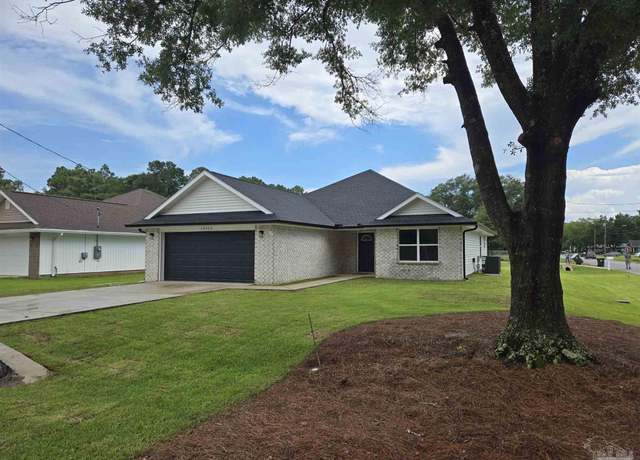 Property at 10429 Tanton Rd, Pensacola, FL 32506, 3 beds, 2 baths
