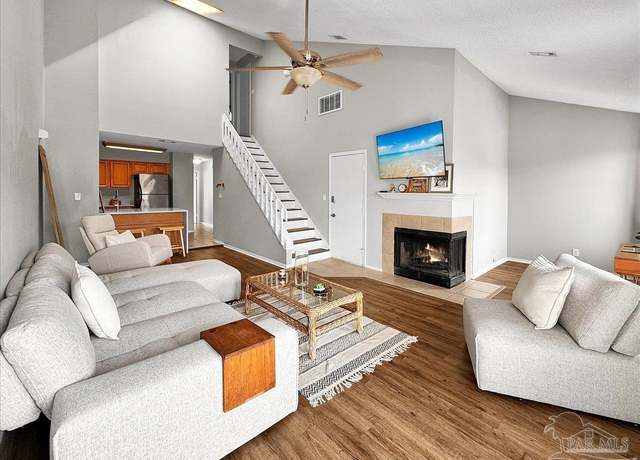 Property at 5001 Grande Dr #823, Pensacola, FL 32504, 2 beds, 2 baths