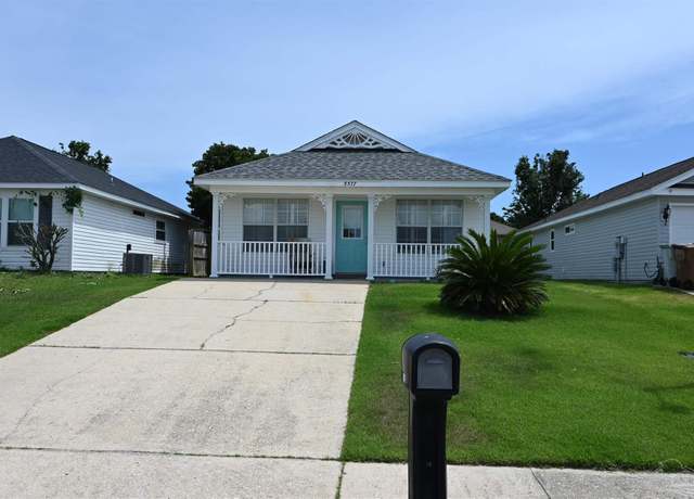 Property at 5577 Shadow Shore Pl, Gulf Breeze, FL 32563, 3 beds, 2 baths
