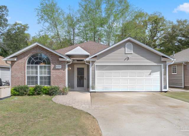 Property at 8250 Carriage Ln, Pensacola, FL 32514, 3 beds, 2 baths