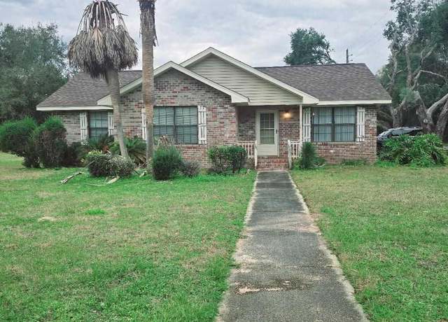 Property at 6961 Rolling Hills Rd, Pensacola, FL 32505, 3 beds, 2 baths