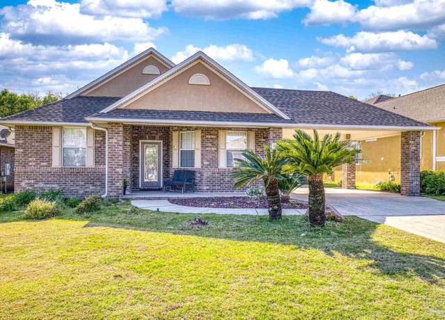 Property at 5015 Vizcaya Dr, Pensacola, FL 32507, 3 beds, 2 baths