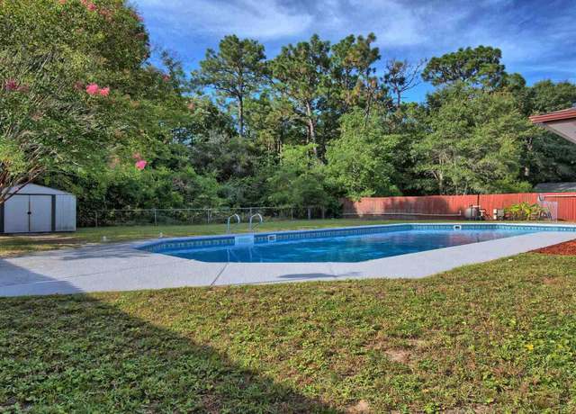 Property at 9013 Blue Bay Ln, Pensacola, FL 32506, 4 beds, 2 baths