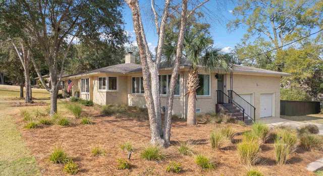 Photo of 3800 Menendez Dr, Pensacola, FL 32503