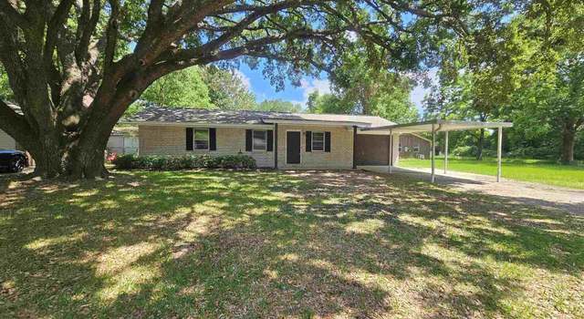 Photo of 2003 Woodbury Cir, Cantonment, FL 32533