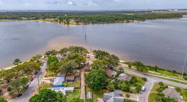 Photo of 4 NW Baublits Dr, Pensacola, FL 32507