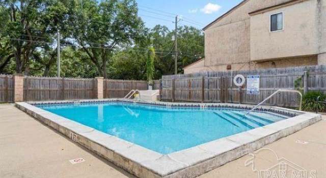Photo of 1115 Bloodworth Ln, Pensacola, FL 32504