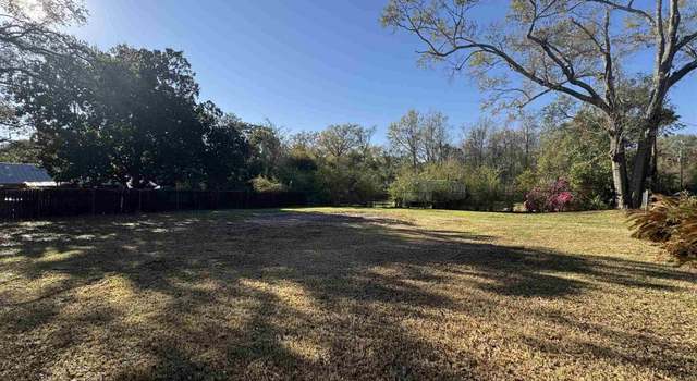 Photo of 8 Dianah St, Pensacola, FL 32503