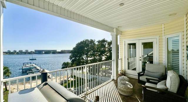 Photo of 105 Brooks St #5, Ft Walton Beach, FL 32548