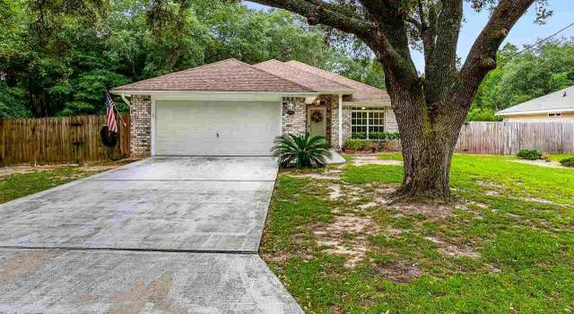 Photo of 6713 Summit Dr, Milton, FL 32570