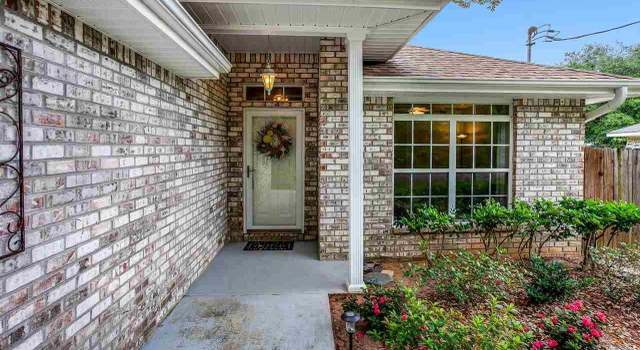 Photo of 6713 Summit Dr, Milton, FL 32570