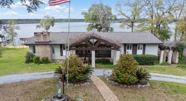 Photo of 7578 Lakeside Dr, Milton, FL 32583
