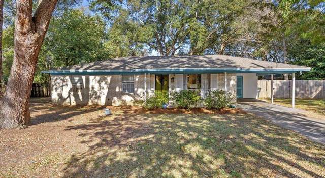 Photo of 2000 Elaine Cir, Pensacola, FL 32504