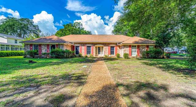 Photo of 1296 Tamara Dr, Pensacola, FL 32504