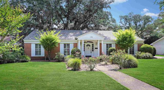 Photo of 135 Highpoint Dr, Gulf Breeze, FL 32561