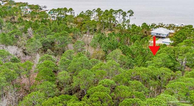 Photo of 864 Dolphin Rd, Milton, FL 32583