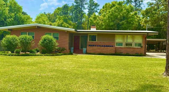 Photo of 3001 Swan Ln, Pensacola, FL 32504