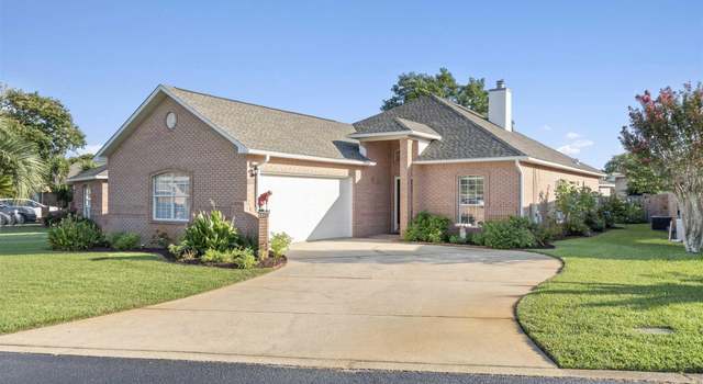 Photo of 4029 Longwood Cir, Gulf Breeze, FL 32563