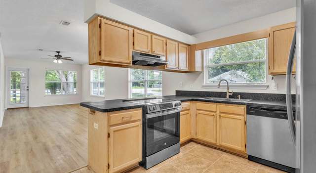 Photo of 1101 Sweetbriar St, Cantonment, FL 32533
