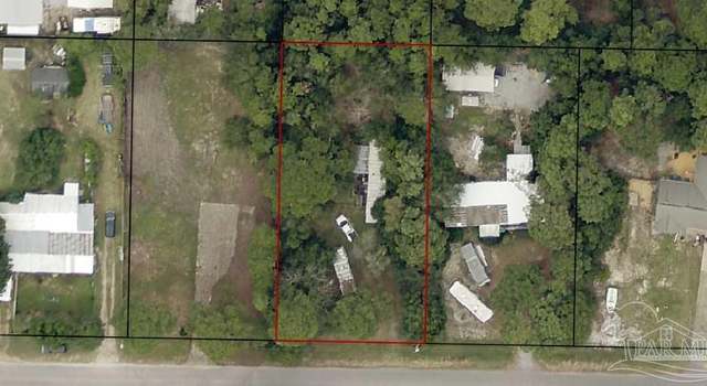 Photo of 8392 Tavira St, Navarre, FL 32566