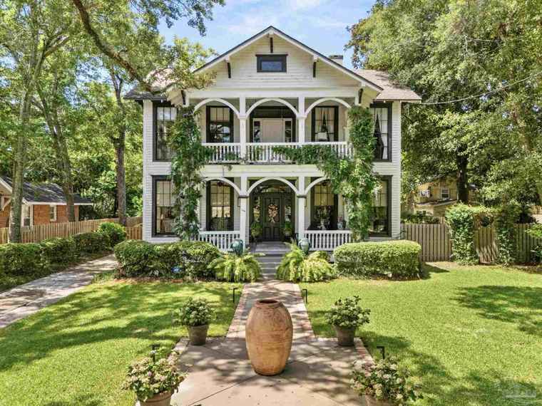 Photo of 1014 E Mallory St Pensacola, FL 32503