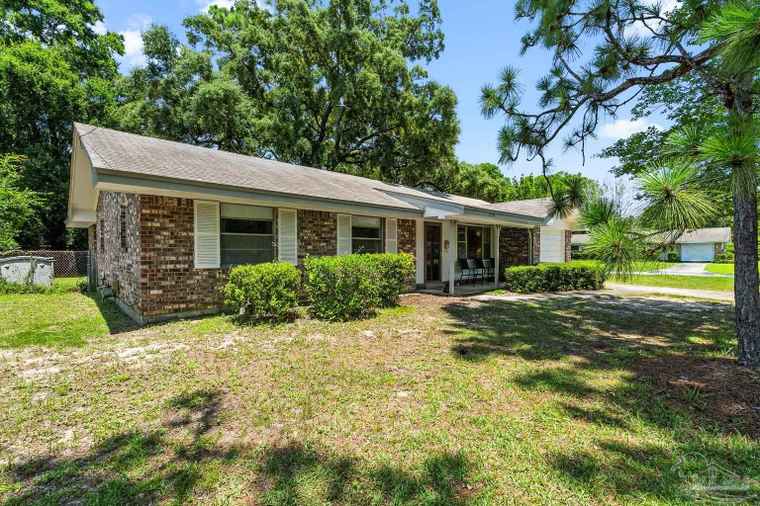 Photo of 4090 Arbutus Dr Pensacola, FL 32504