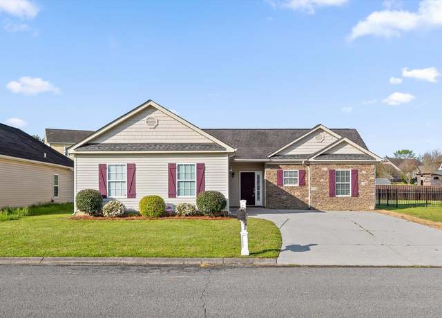 Property at 8236 Bluegill Cir, Ooltewah, TN 37363, 3 beds, 2 baths