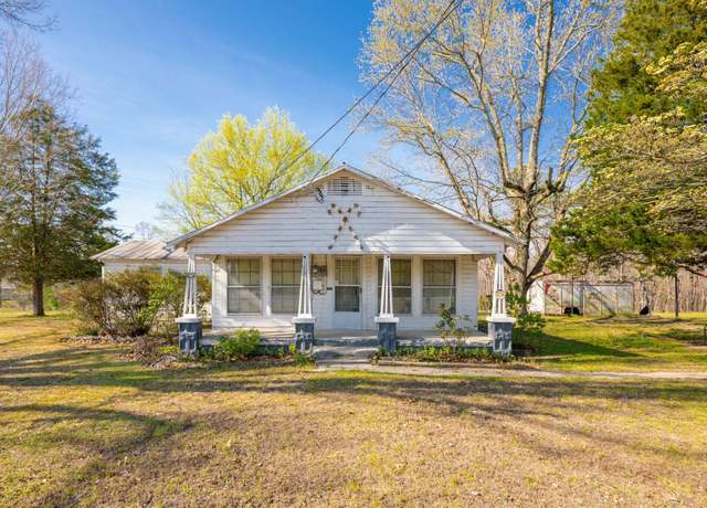 Property at 8615 Ga 301, Trenton, GA 30752, 2 beds, 1 bath