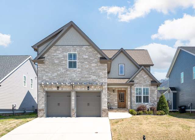 Property at 8975 Silver Maple Dr, Ooltewah, TN 37363, 4 beds, 3.5 baths