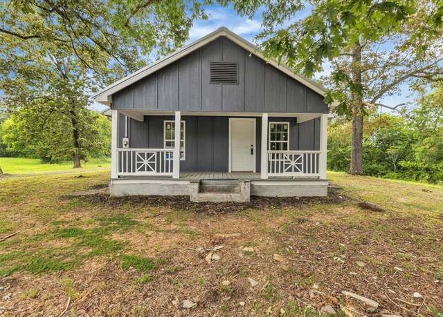 Property at 3807 Hwy 52 Alt Hwy, Chatsworth, GA 30705, 3 beds, 1.5 baths