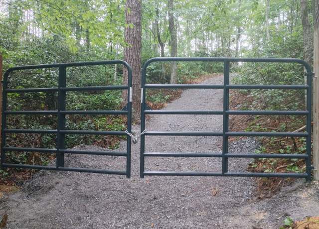 Property at 3350 Turkey Pen Branch Rd, Maryville, TN 37803