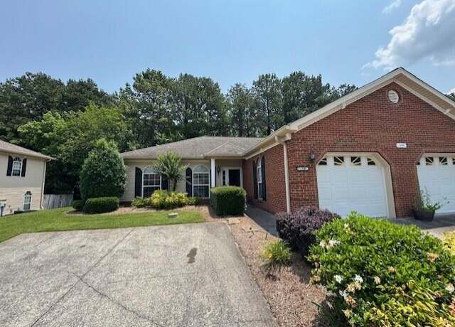 Property at 1694 Red Oak Dr Unit 185, Dalton, GA 30721, 2 beds, 2 baths